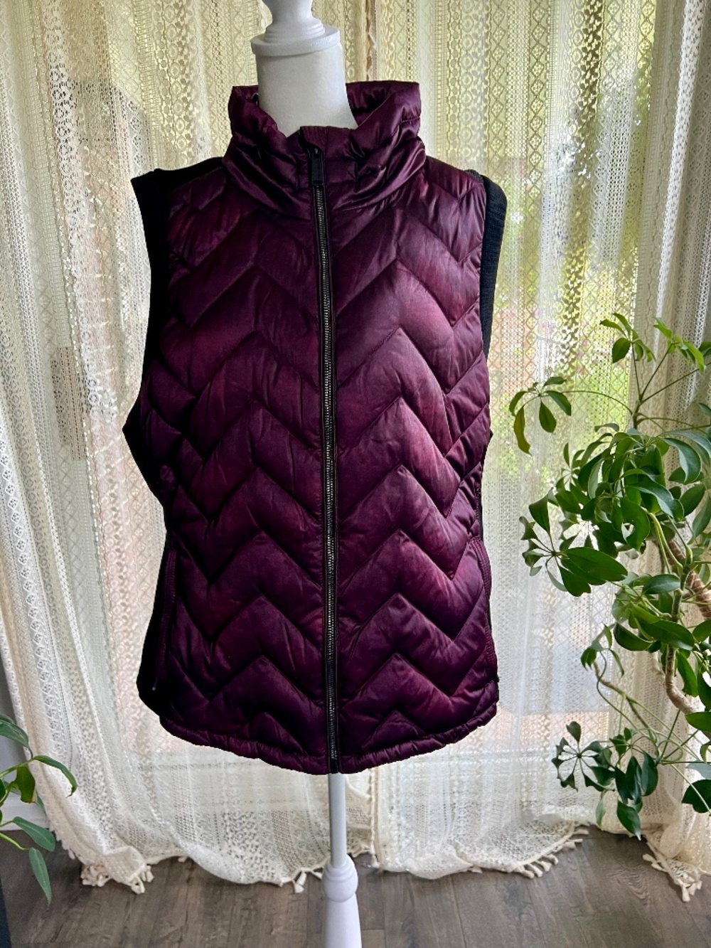 NWOT Calvin Klein plum and black performance puffer vest